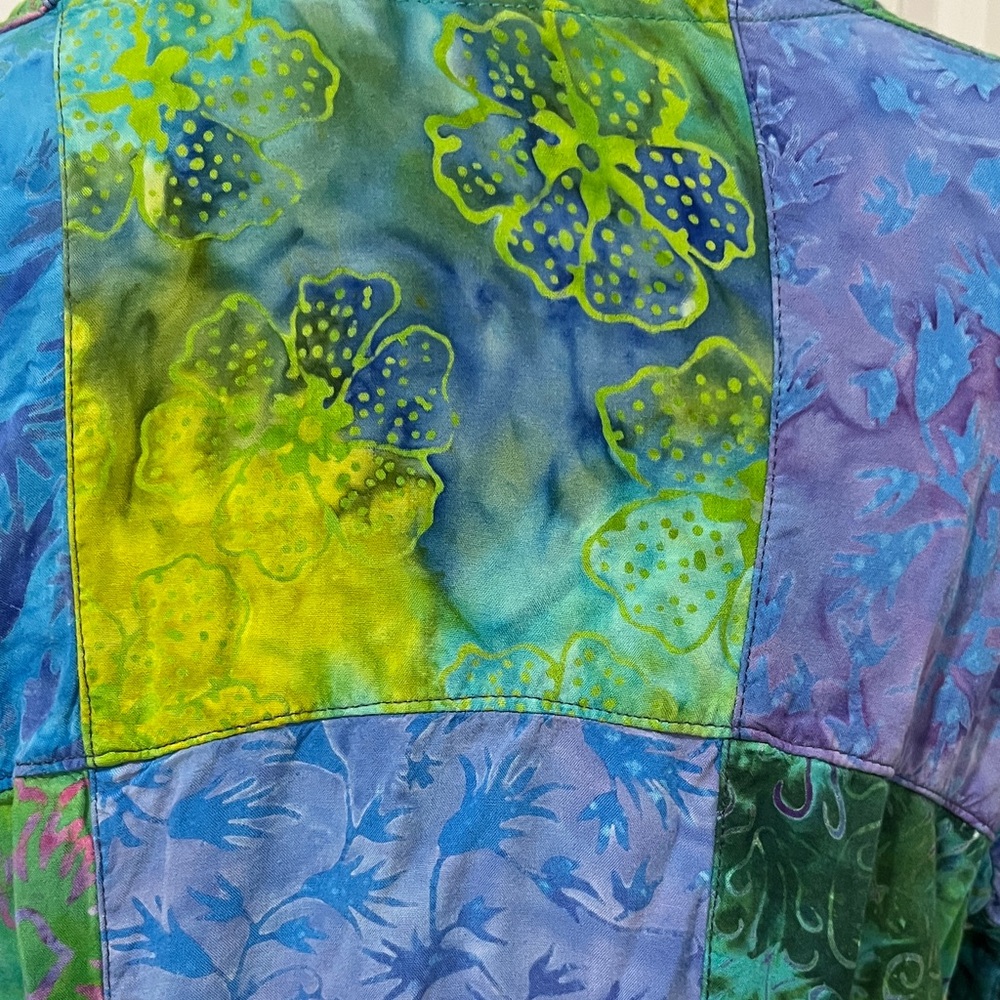 Vibrant Patchwork Button-Up Tie Front Batik Blous… - image 7